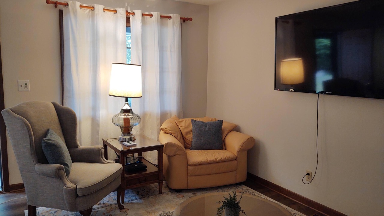 Photo of Livingroom in Urbana