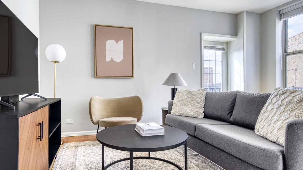 Photo of Livingroom in Lakeview