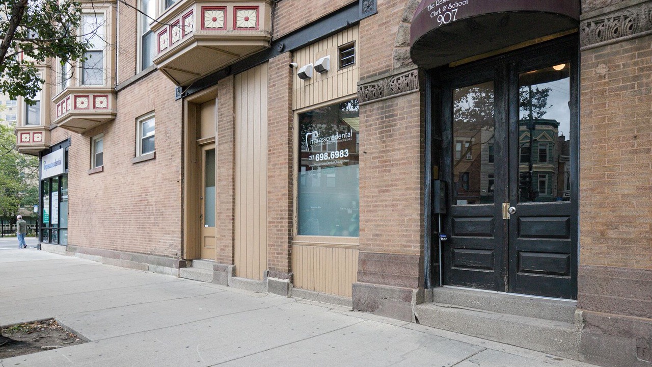 Photo of Outdoor in Lakeview