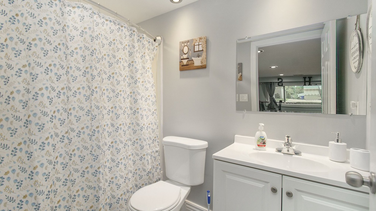 Photo of Bathroom in Glen Ellyn