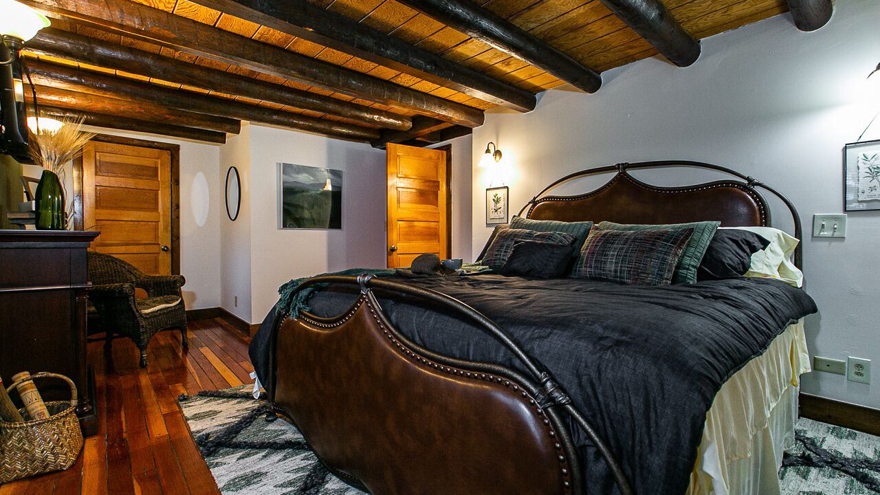 Photo of Bedroom in Apple River