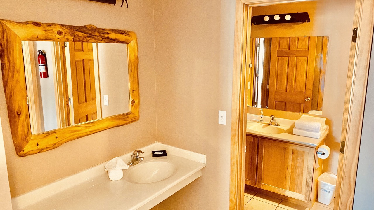 Photo of Bathroom in Oglesby