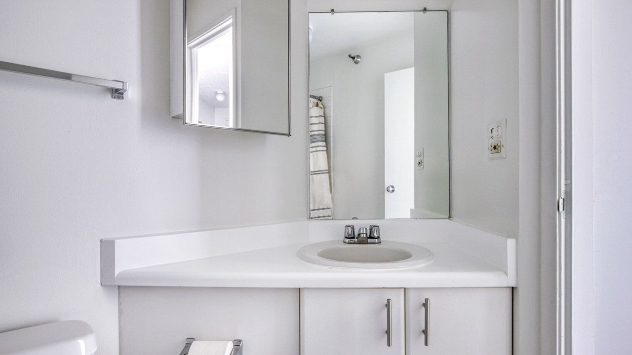 Photo of Bathroom in Streeterville