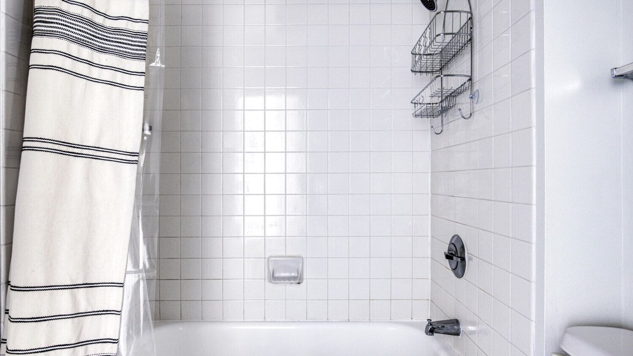 Photo of Bathroom in Streeterville