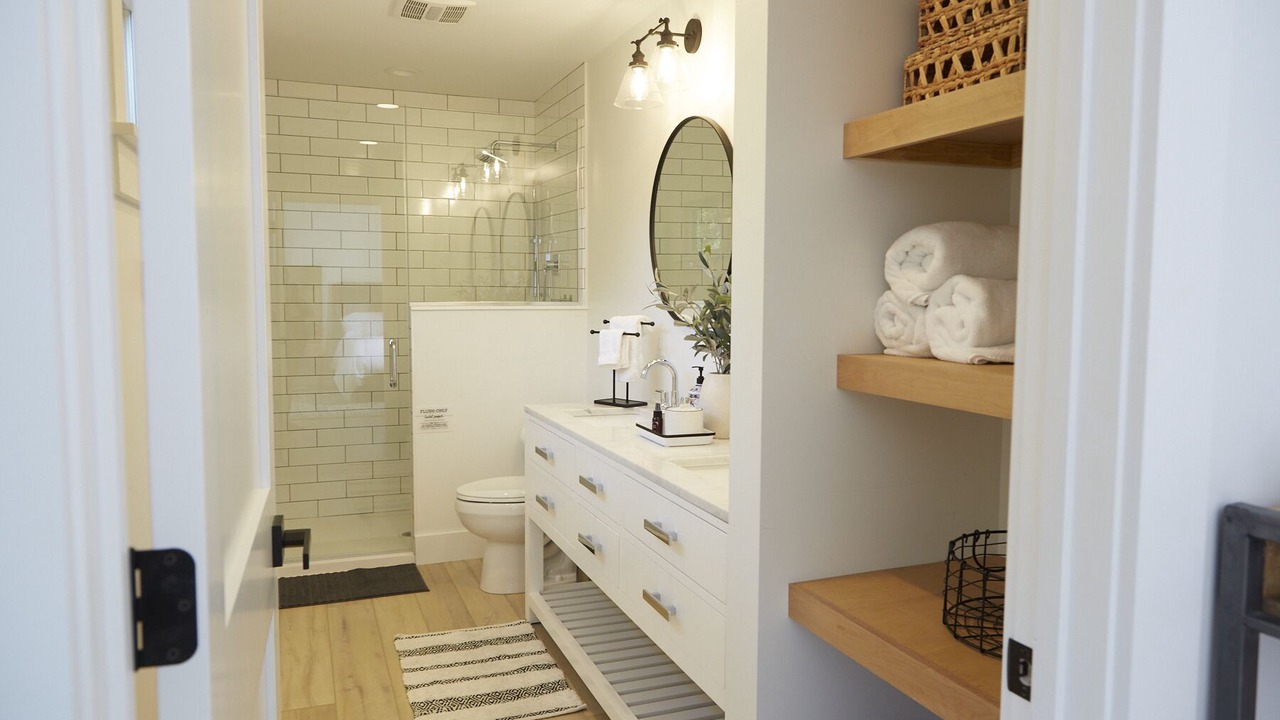Photo of Bathroom in Effingham