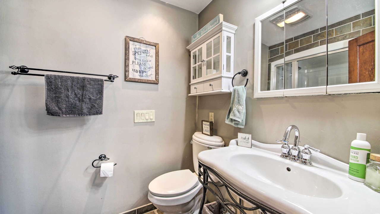 Photo of Bathroom in Shelbyville
