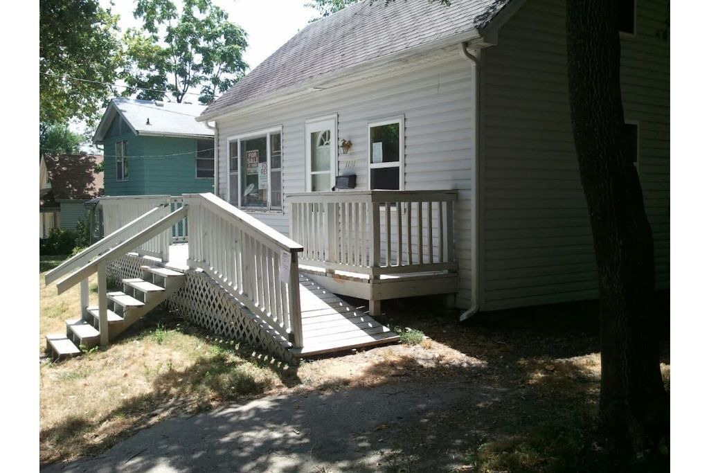 Photo of Outdoor in Alton