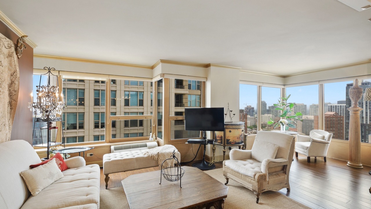 Photo of Livingroom in Rush and Division
