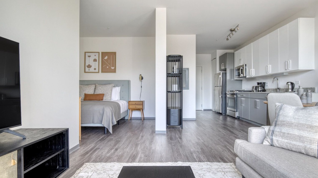 Photo of Bedroom in Logan Square