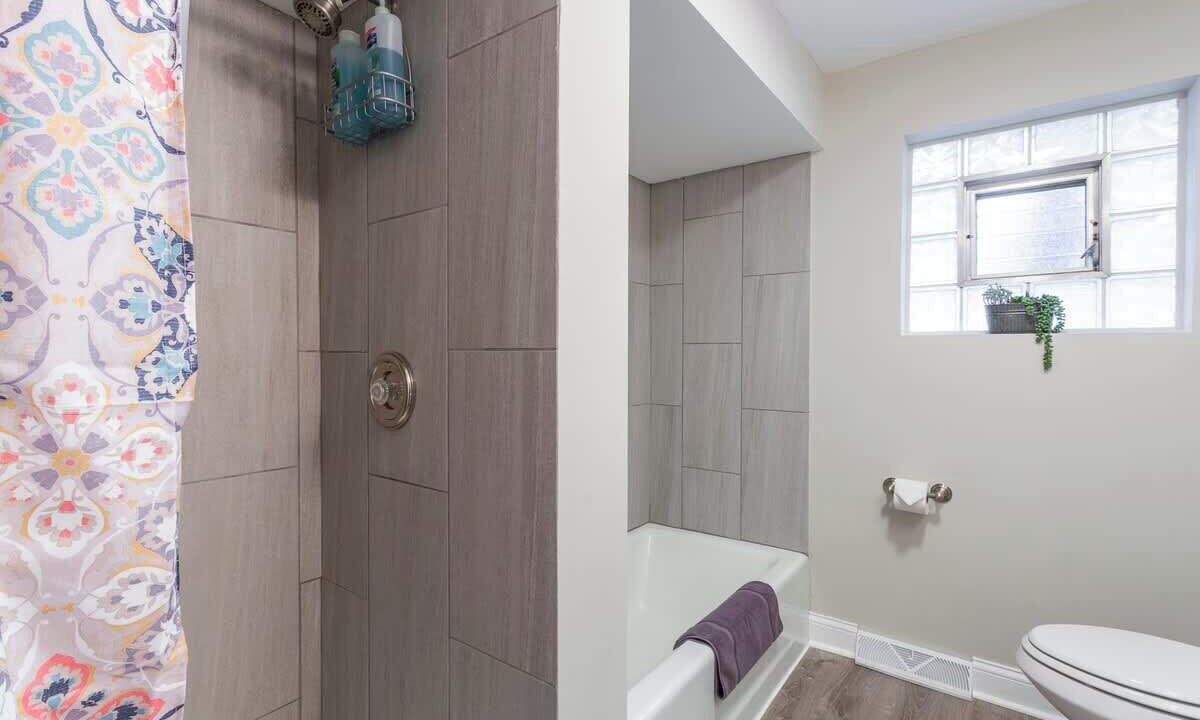 Photo of Bathroom in Worth