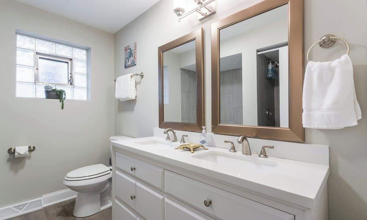 Photo of Bathroom in Worth