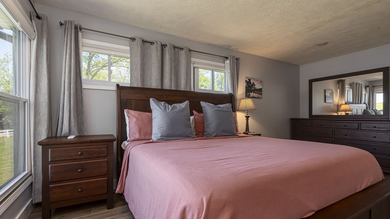 Photo of Bedroom in Wolf Creek