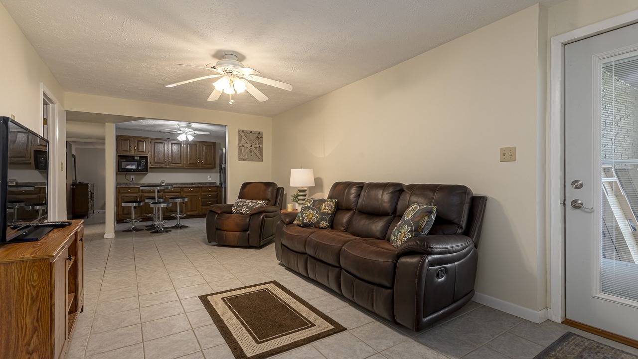 Photo of Livingroom in Wolf Creek