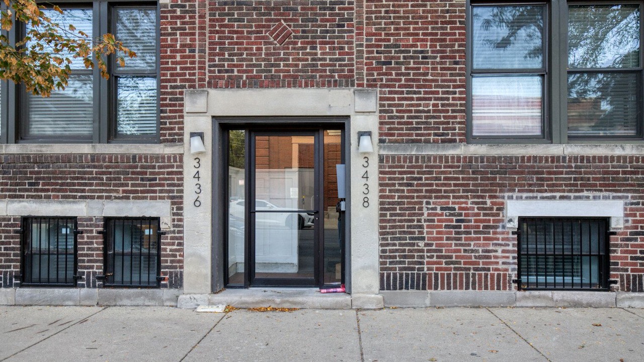 Photo of Outdoor in Lakeview