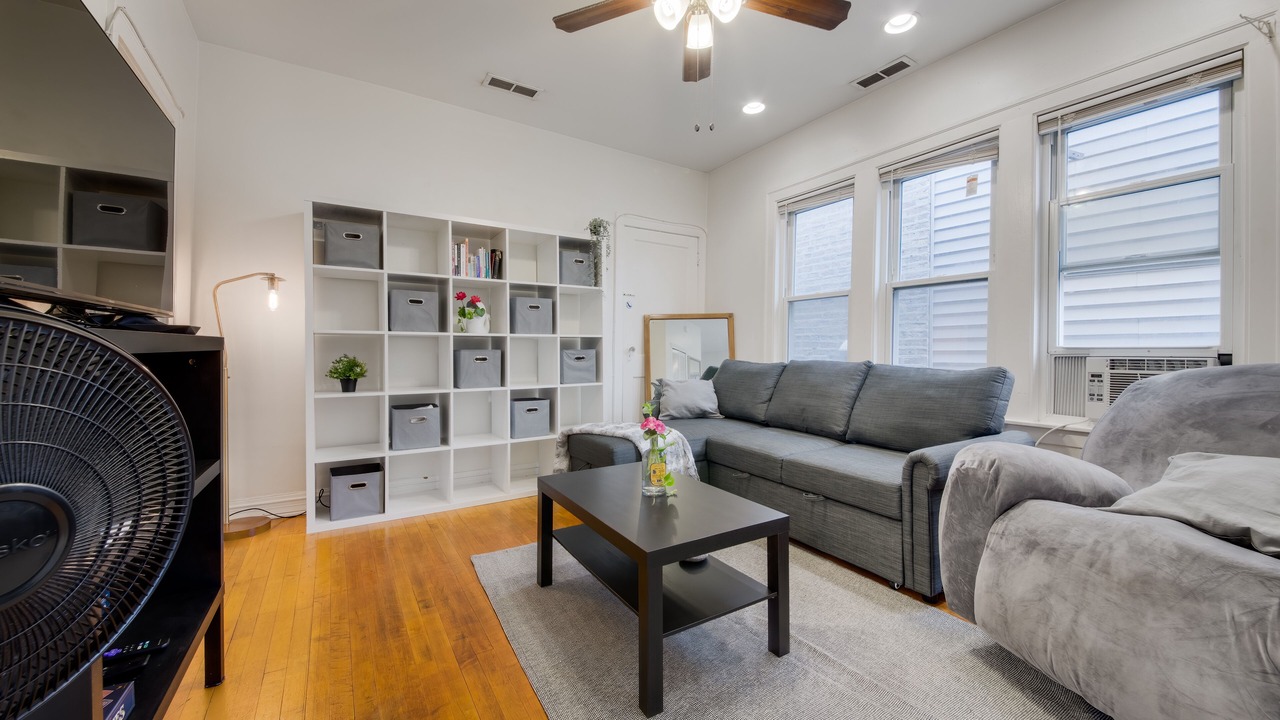 Photo of Livingroom in Bridgeport
