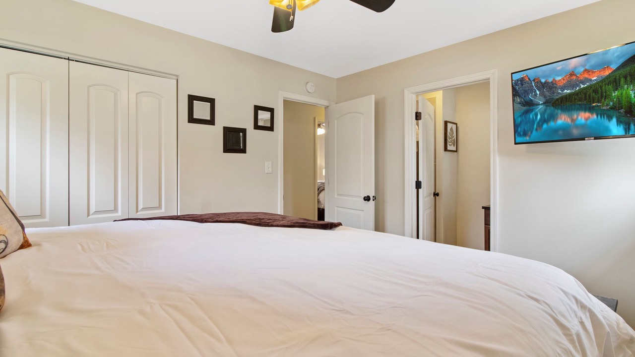 Photo of Bedroom in Des Plaines