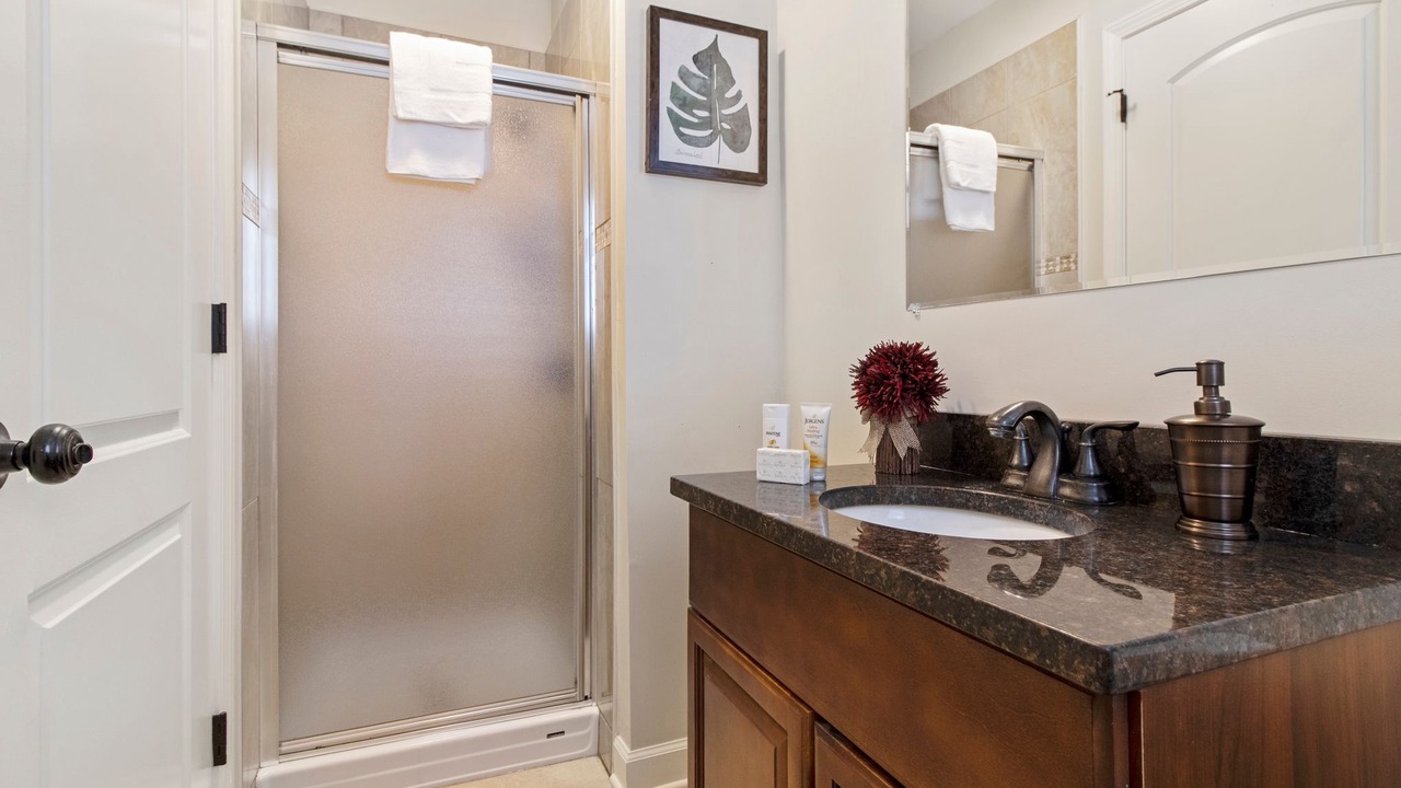 Photo of Bathroom in Des Plaines