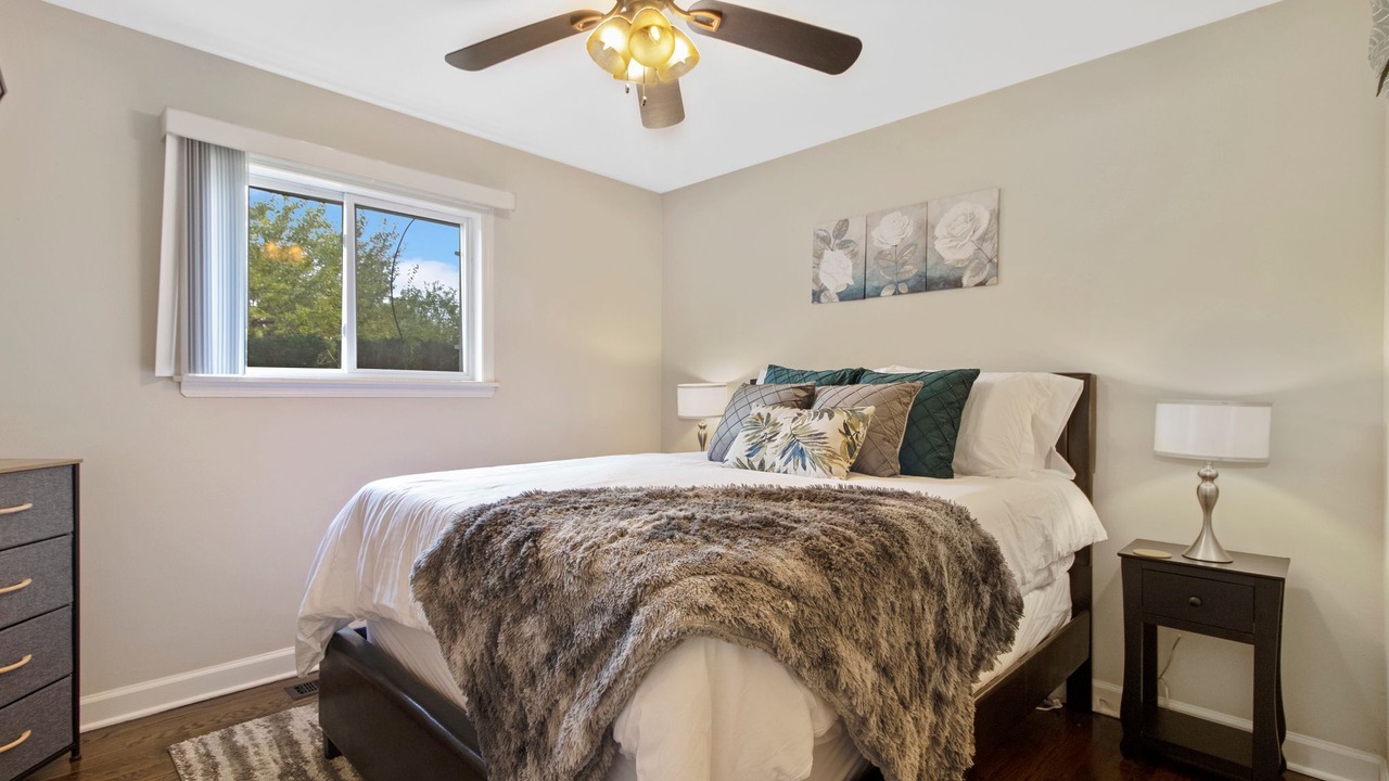 Photo of Bedroom in Des Plaines