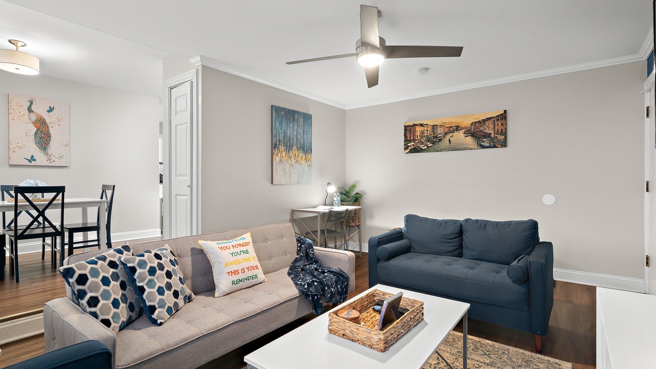 Photo of Livingroom in Oak Park