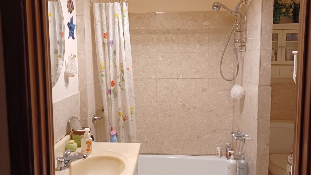 Photo of Bathroom in Ina