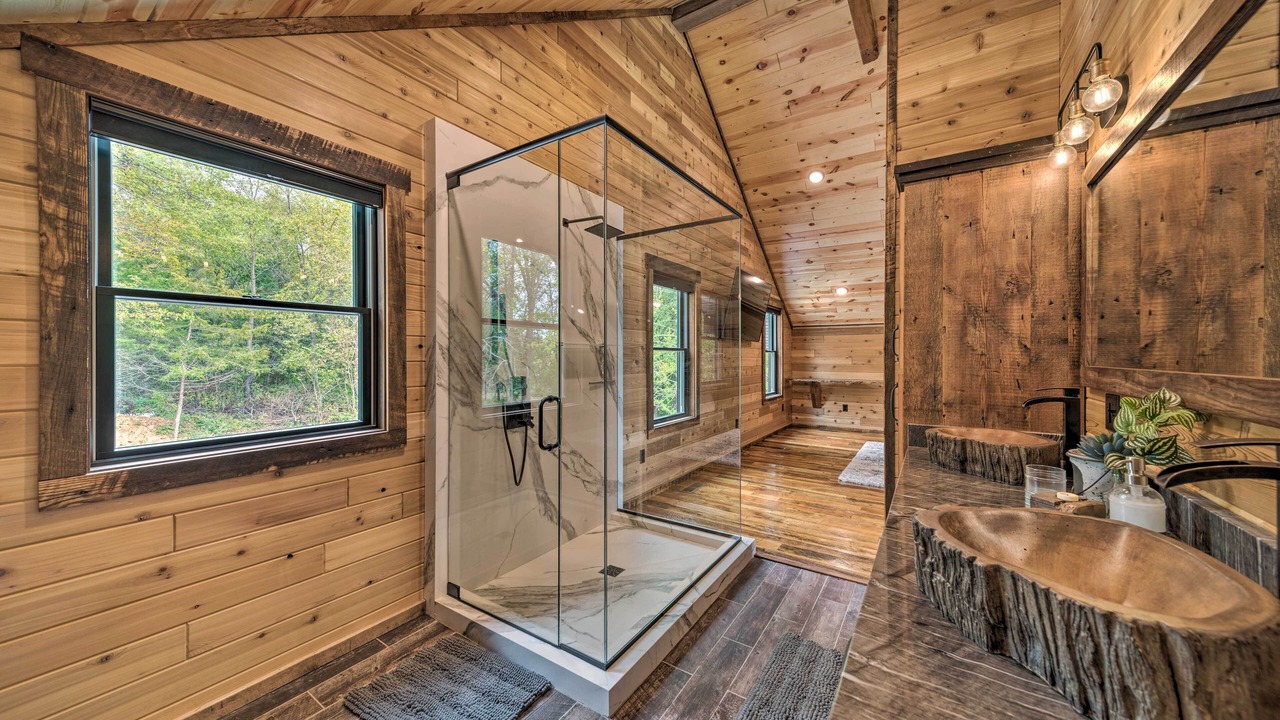 Photo of Bathroom in Galena