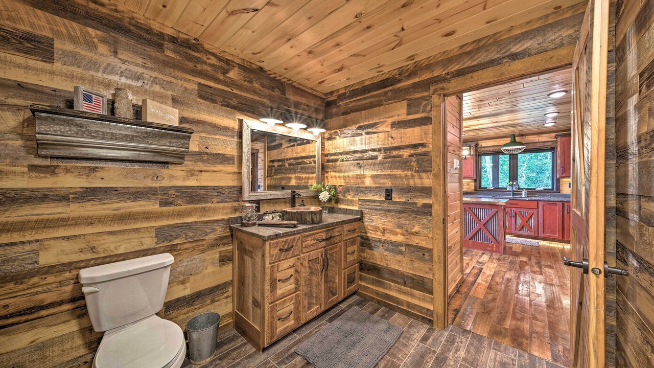 Photo of Bathroom in Galena