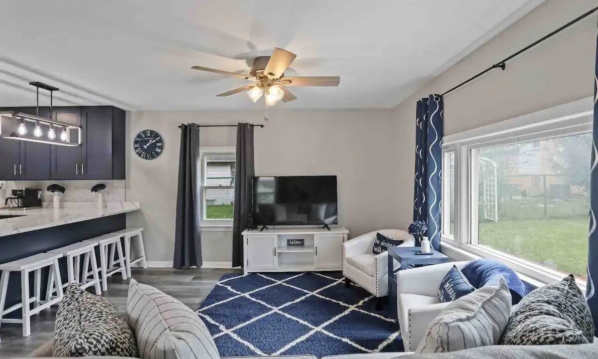 Photo of Livingroom in Wood Dale