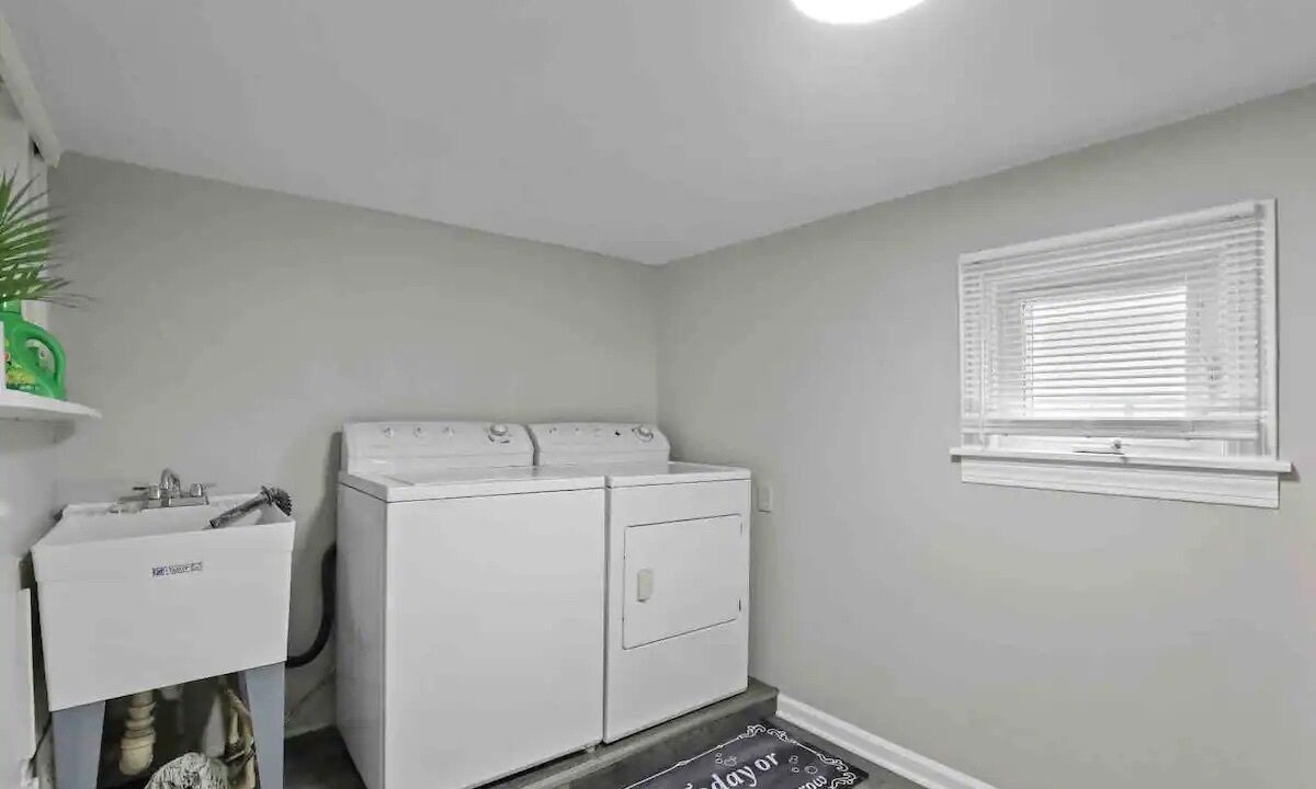 Photo of Bedroom in Wood Dale
