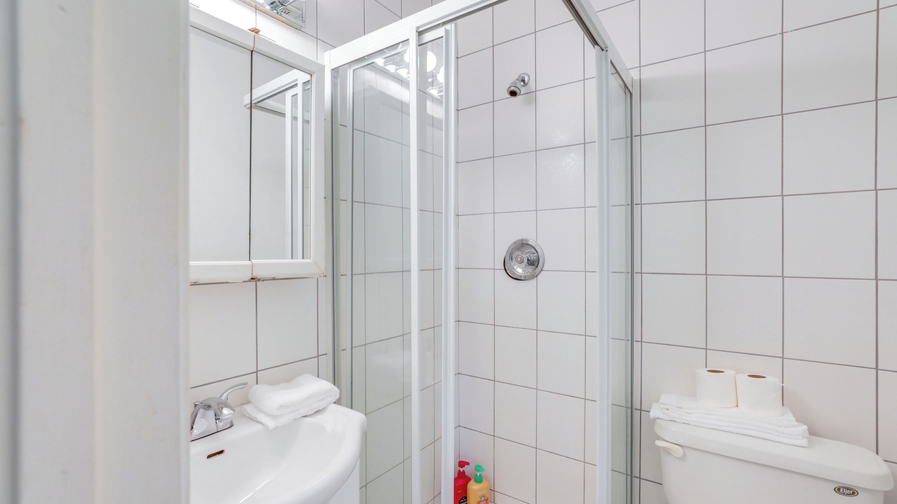 Photo of Bathroom in Glendale Heights