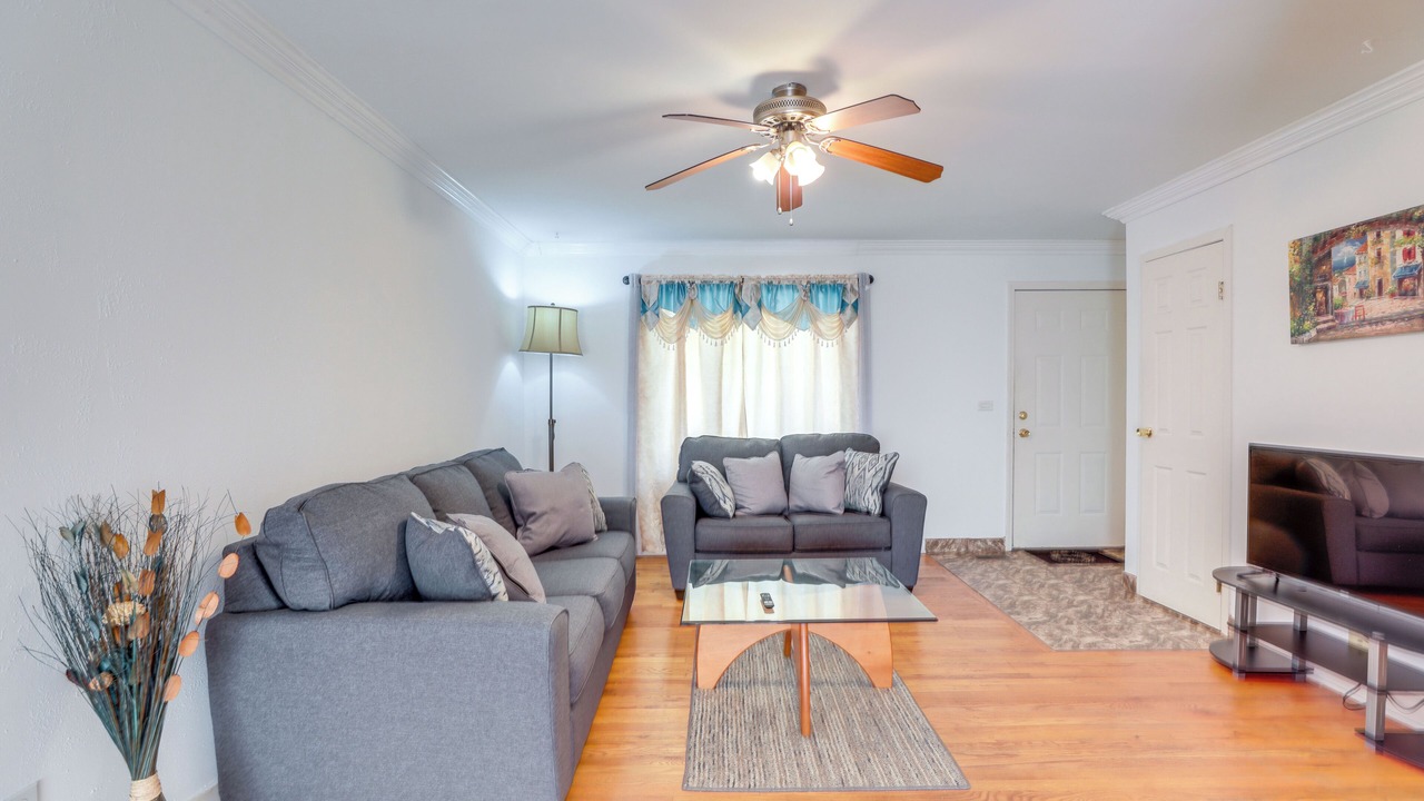 Photo of Bedroom in Glendale Heights