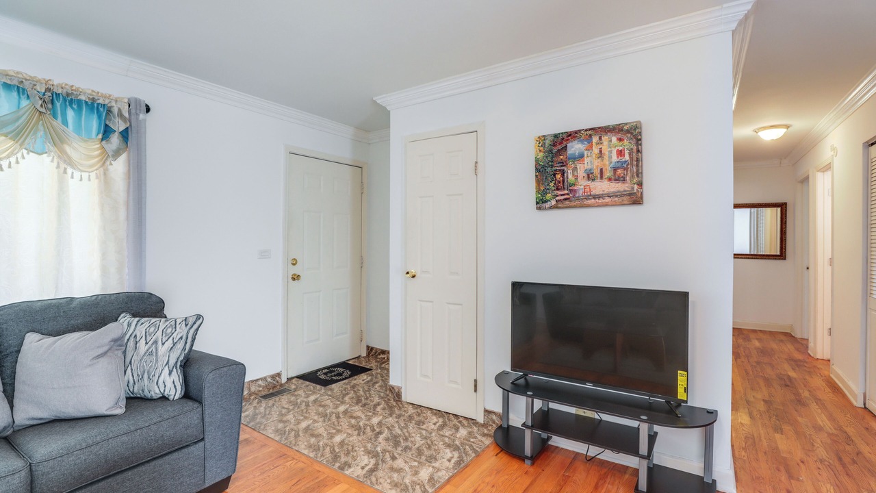 Photo of Livingroom in Glendale Heights