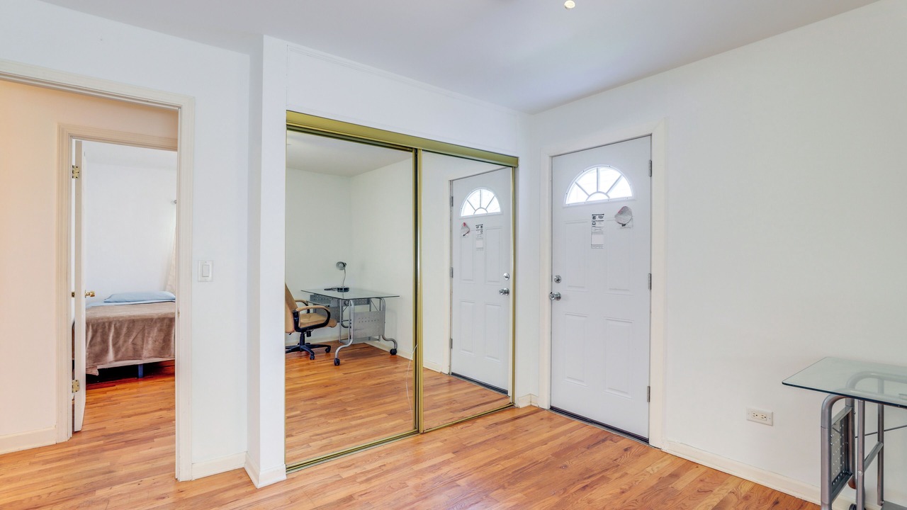 Photo of Bedroom in Glendale Heights