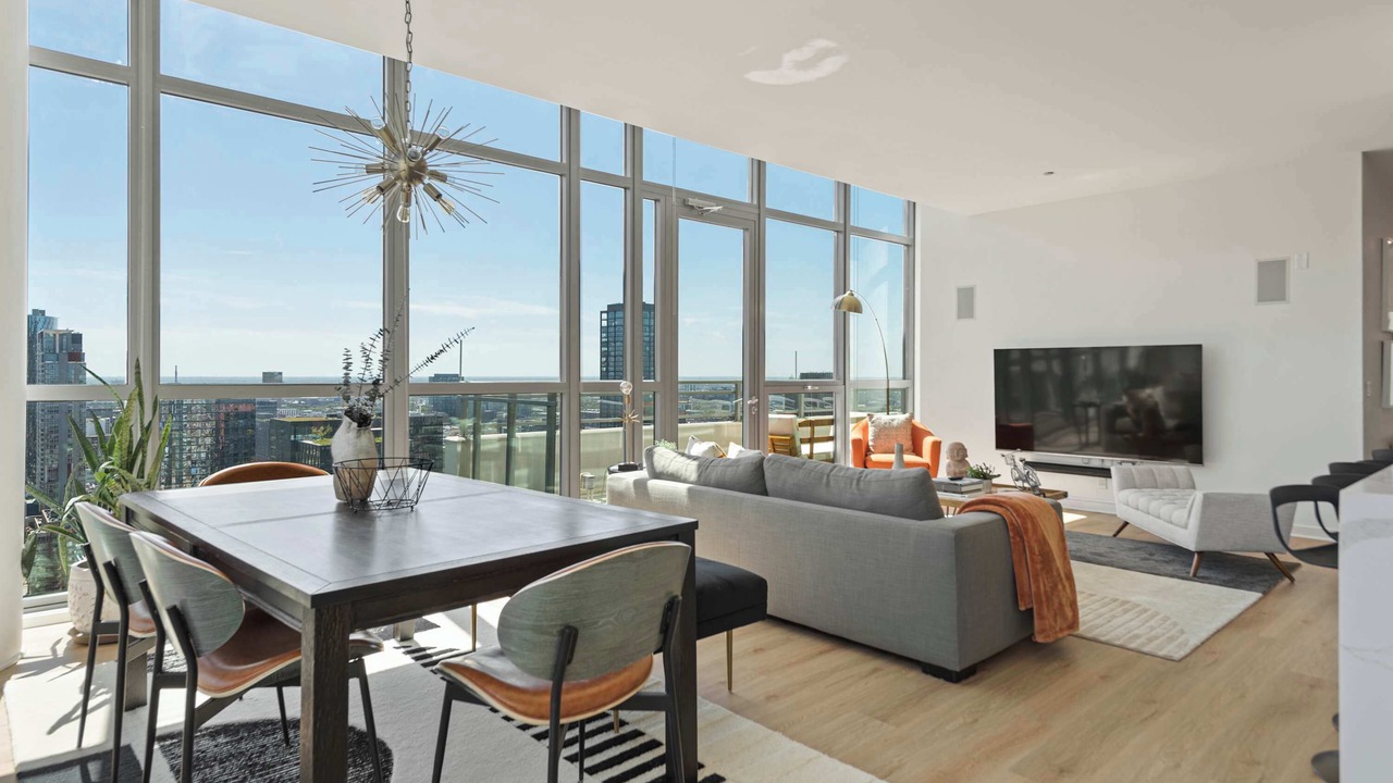 Photo of Livingroom in Downtown Chicago