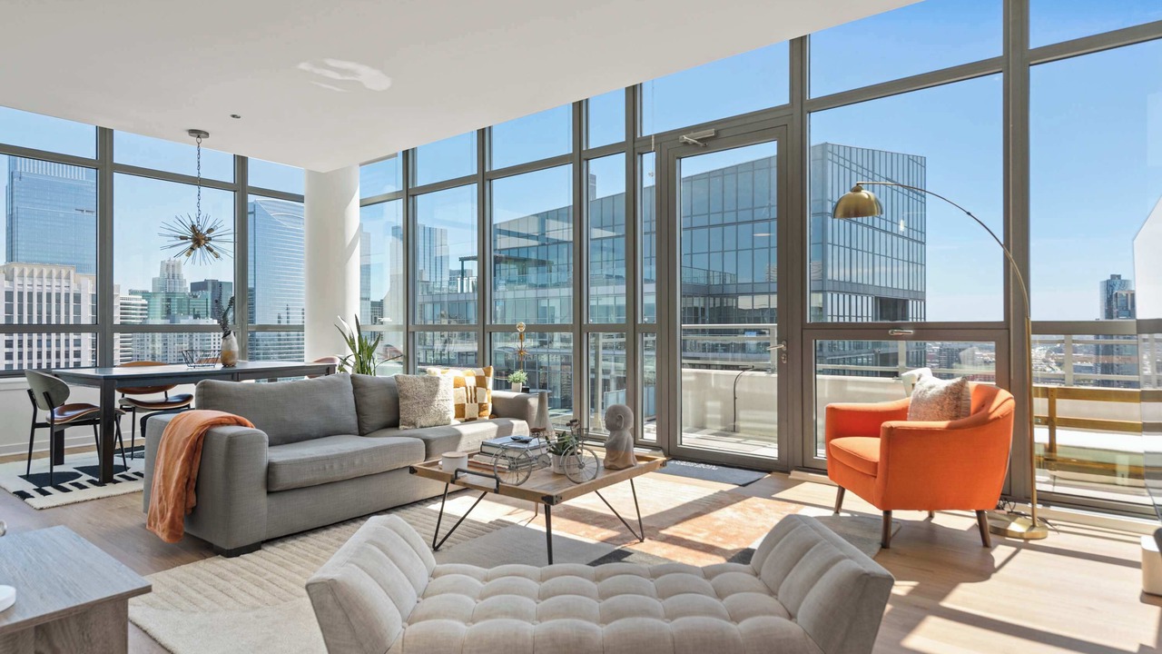 Photo of Livingroom in Downtown Chicago