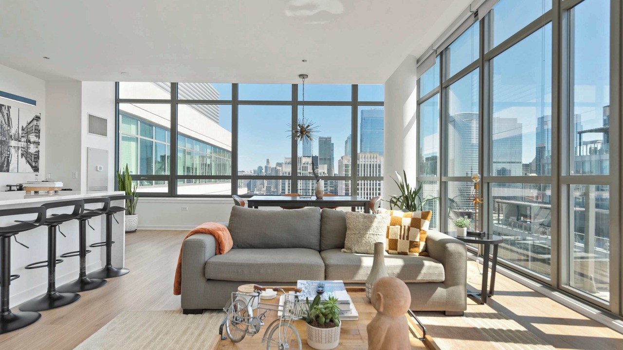 Photo of Livingroom in Downtown Chicago