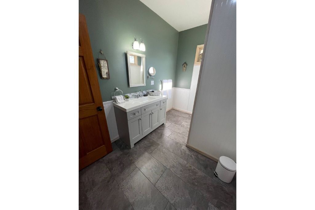 Photo of Bathroom in Anna