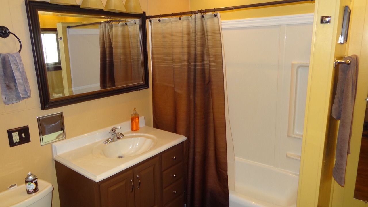 Photo of Bathroom in East Dubuque