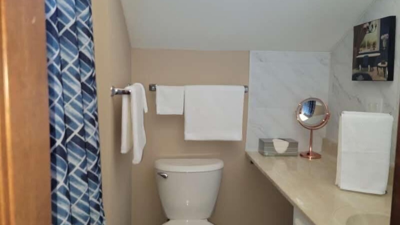 Photo of Bathroom in The Galena Territory
