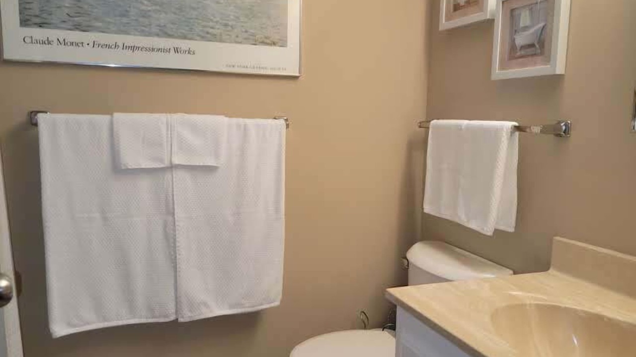 Photo of Bathroom in The Galena Territory
