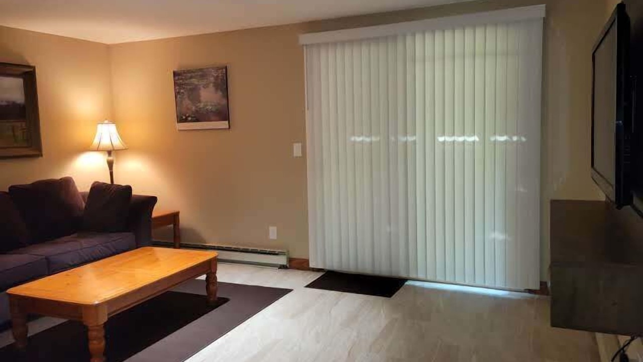 Photo of Livingroom in The Galena Territory