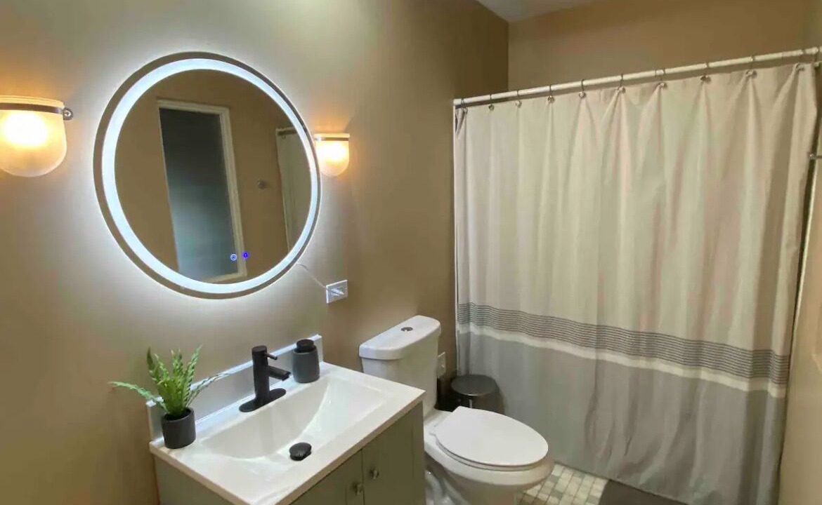 Photo of Bathroom in Lower West Side