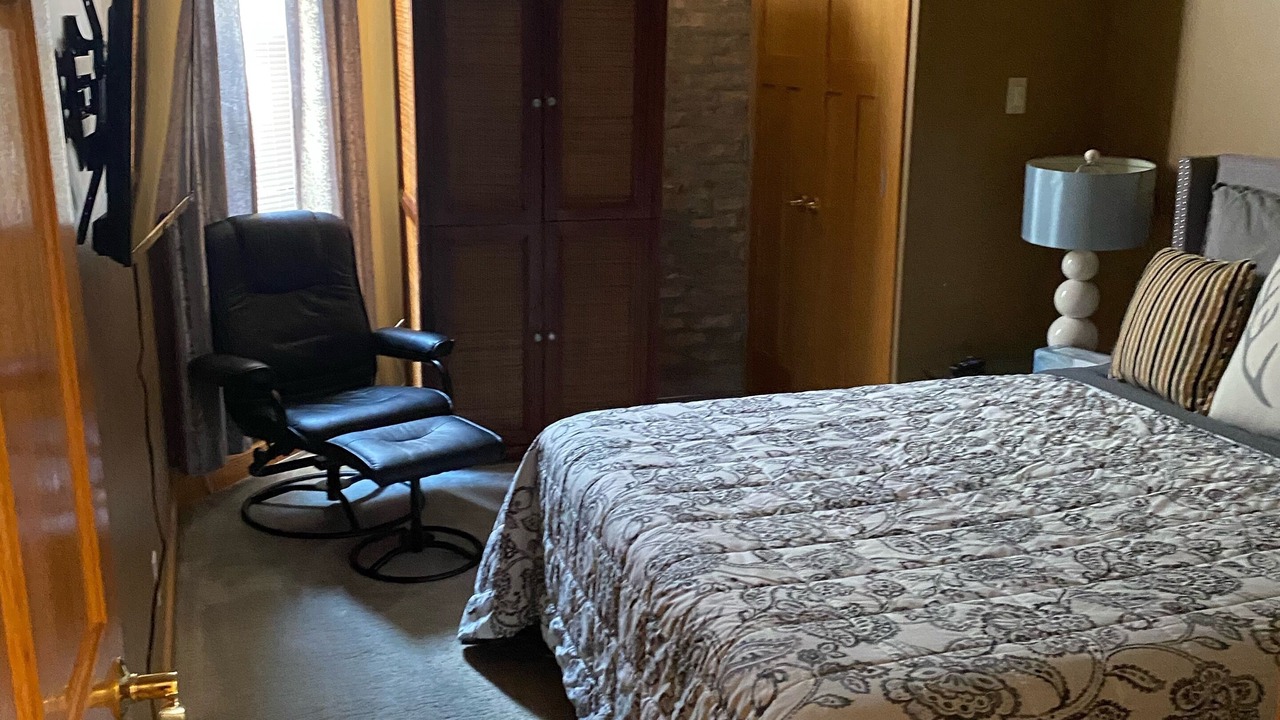 Photo of Bedroom in Grand Boulevard