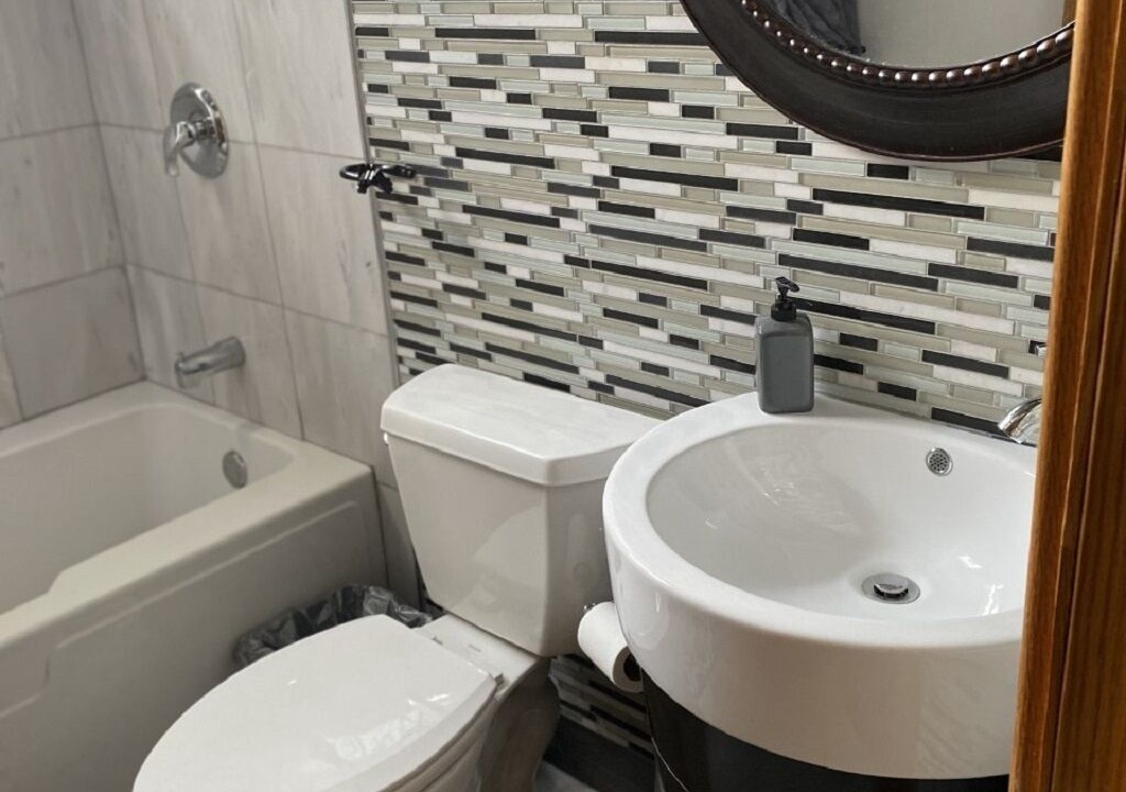 Photo of Bathroom in Grand Boulevard