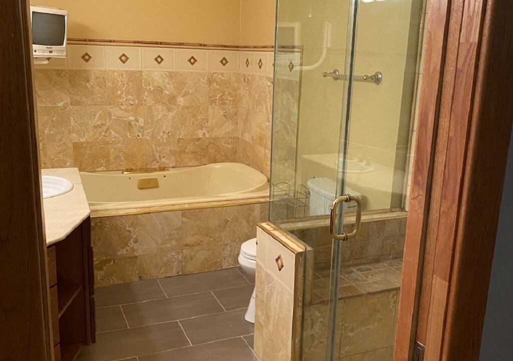 Photo of Bathroom in Grand Boulevard
