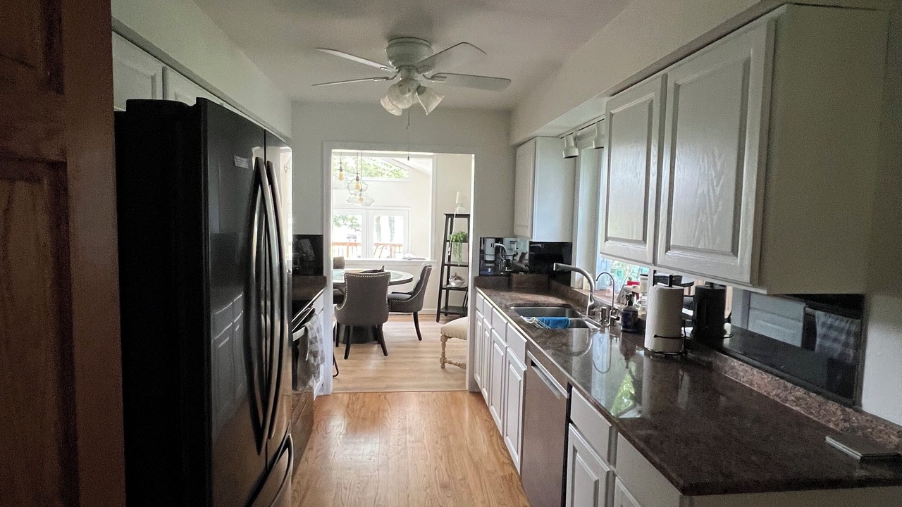 Photo of Kitchen in Village of Lakewood