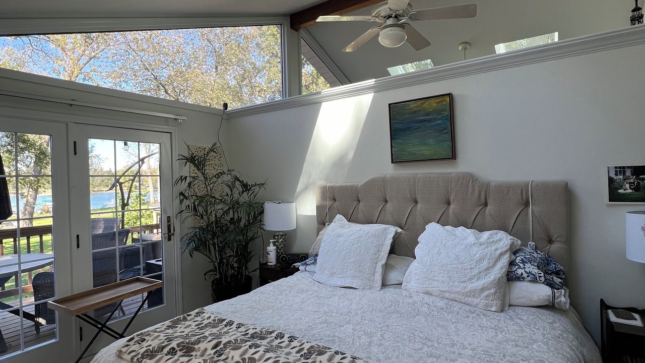 Photo of Bedroom in Village of Lakewood