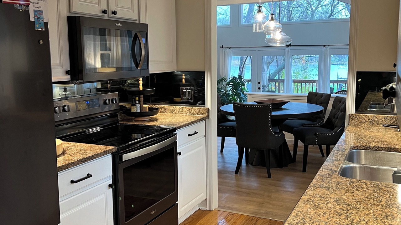 Photo of Kitchen in Village of Lakewood