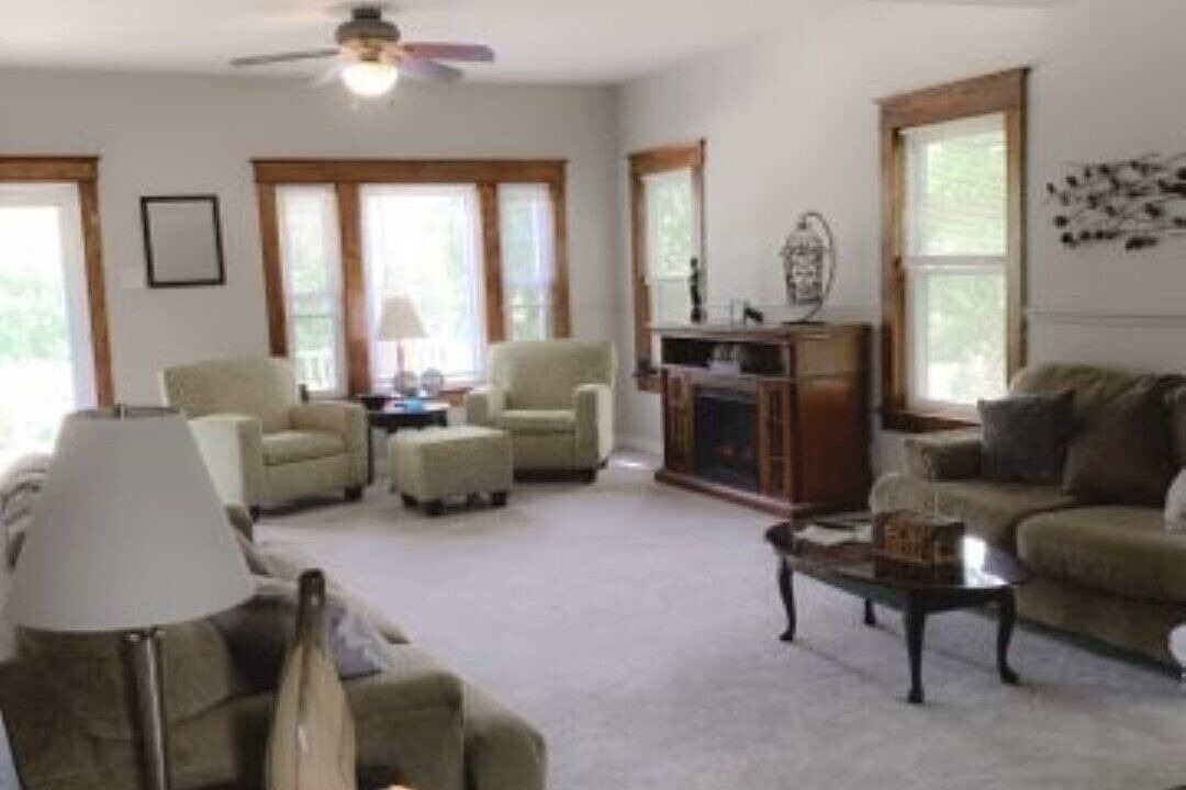 Photo of Livingroom in Winthrop Harbor