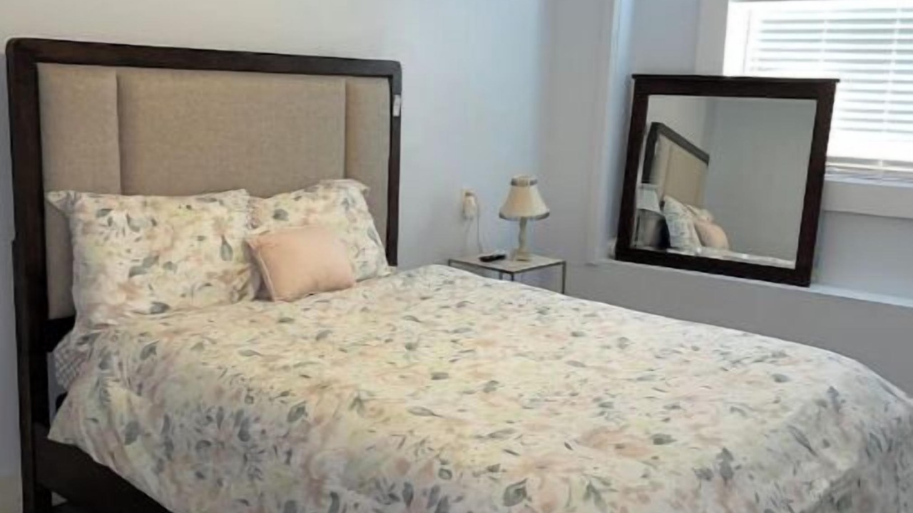 Photo of Bedroom in Morgan Park