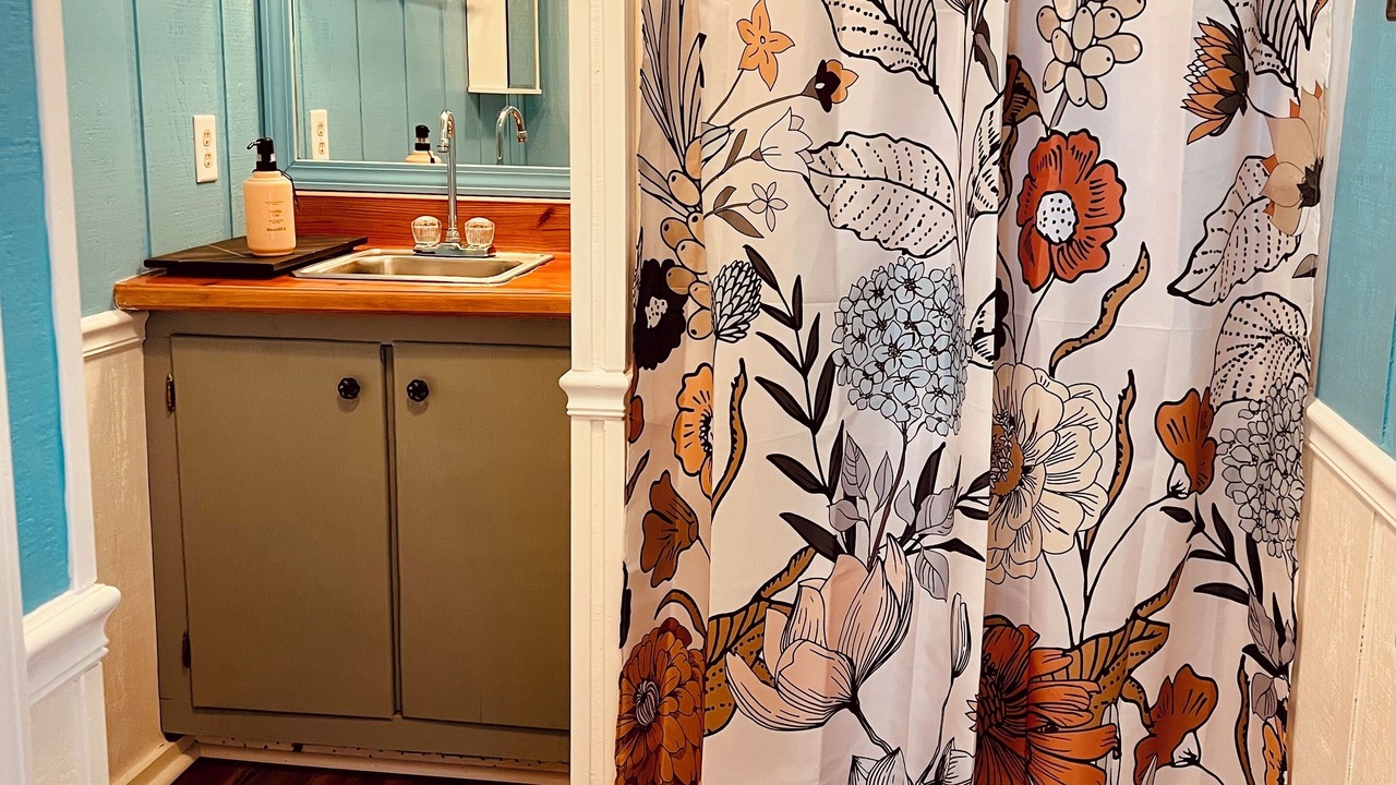 Photo of Bathroom in Goreville
